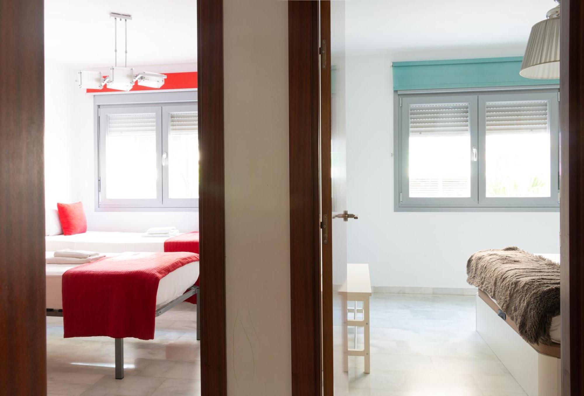 Stay U-Nique Apartments Salitre Малага Экстерьер фото